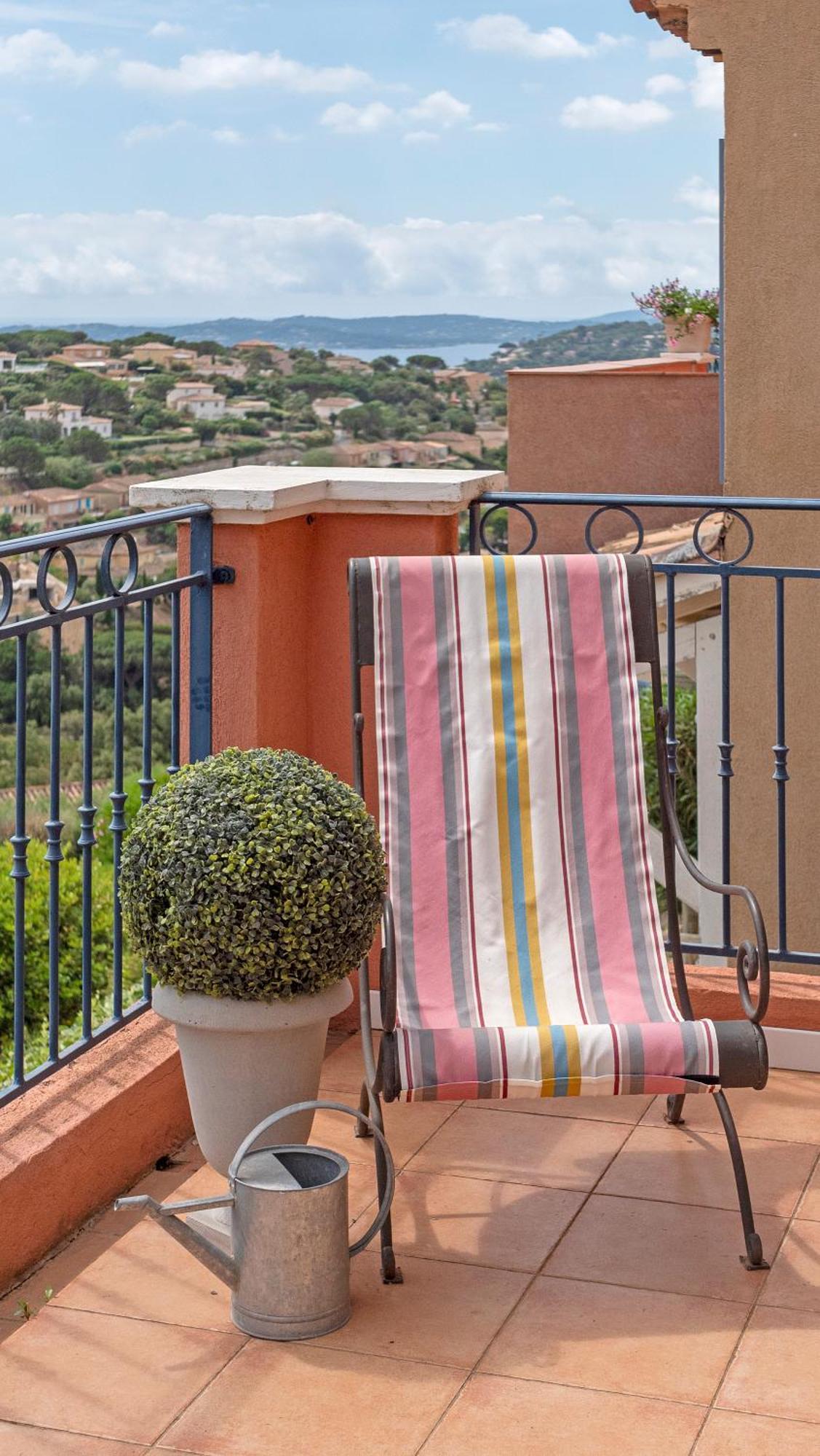 Les Cigales, Superbe Vue - Golfe De Sainte-Maxime Lägenhet Exteriör bild